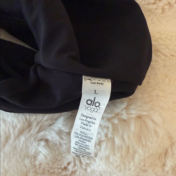 ALO Yoga Black Cutout Sports Bra - Picture 2 of 7